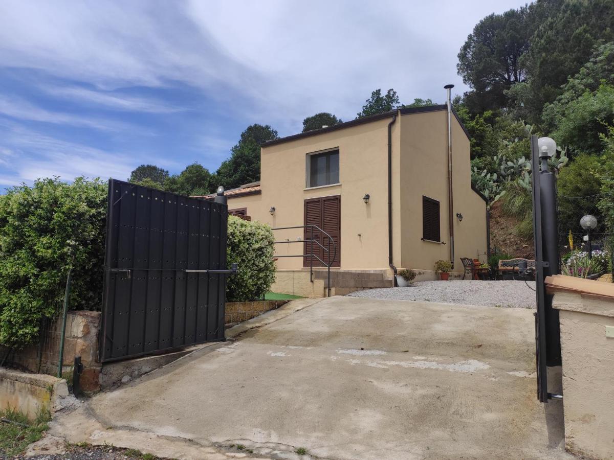 Casa Vacanze Villa Baronessa Cefalù Zewnętrze zdjęcie